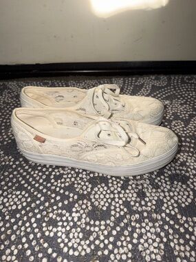 Keds Women’s Lace-Up Platform Sneakers - Cream